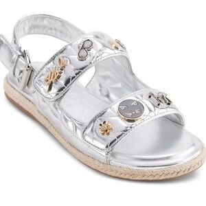 NWOT KARL LAGERFELD PARIS Metallic Silver Quilted Flat Sandals Size US 9